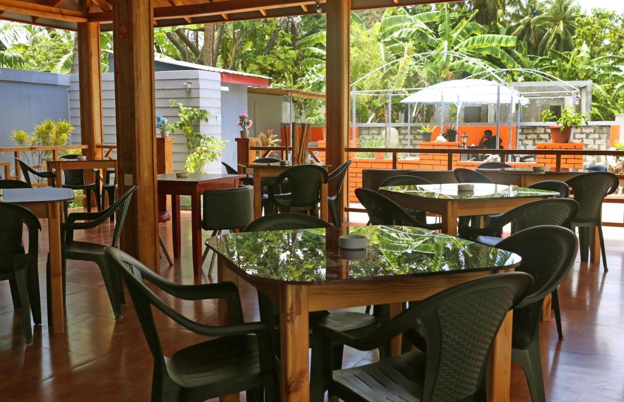 Charming Holiday Lodge- Addu Atoll Meedhoo, Maldives Exteriör bild