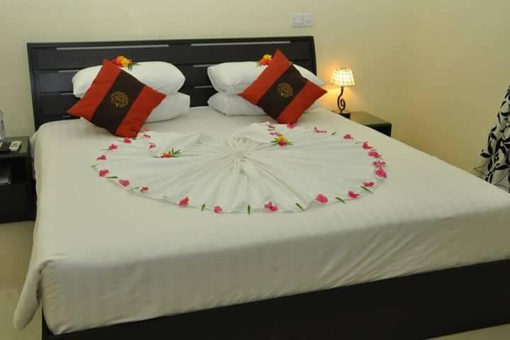 Charming Holiday Lodge- Addu Atoll Meedhoo, Maldives Exteriör bild