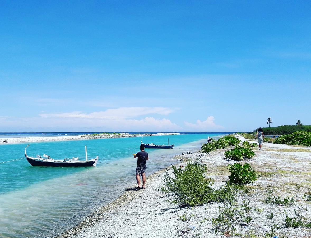 Charming Holiday Lodge- Addu Atoll Meedhoo, Maldives Exteriör bild