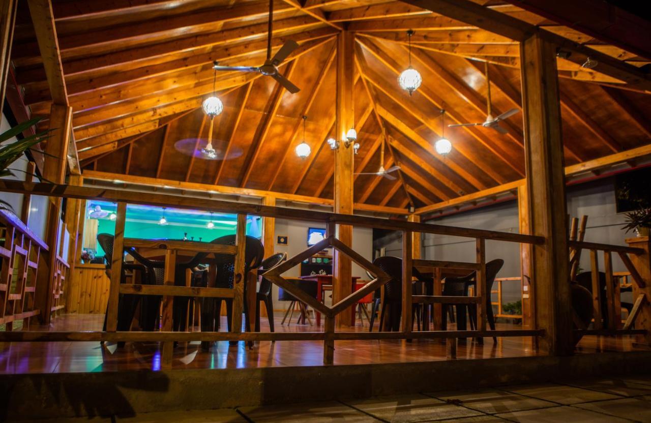 Charming Holiday Lodge- Addu Atoll Meedhoo, Maldives Exteriör bild