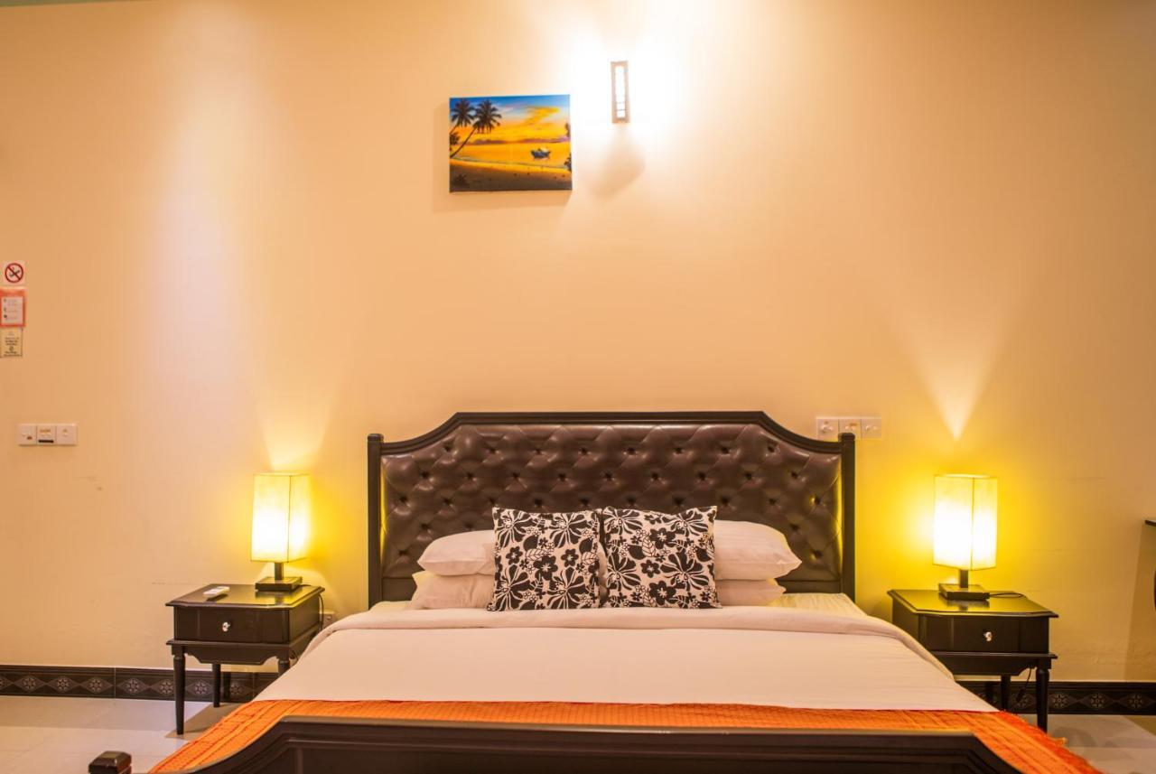 Charming Holiday Lodge- Addu Atoll Meedhoo, Maldives Exteriör bild